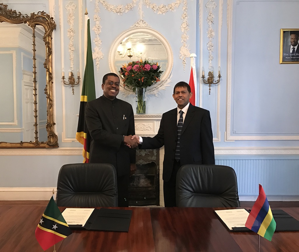 ST. KITTS AND NEVIS AND MAURITIUS CEMENT DIPLOMATIC RELATIONS