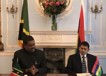 ST. KITTS AND NEVIS AND MAURITIUS CEMENT DIPLOMATIC RELATIONS