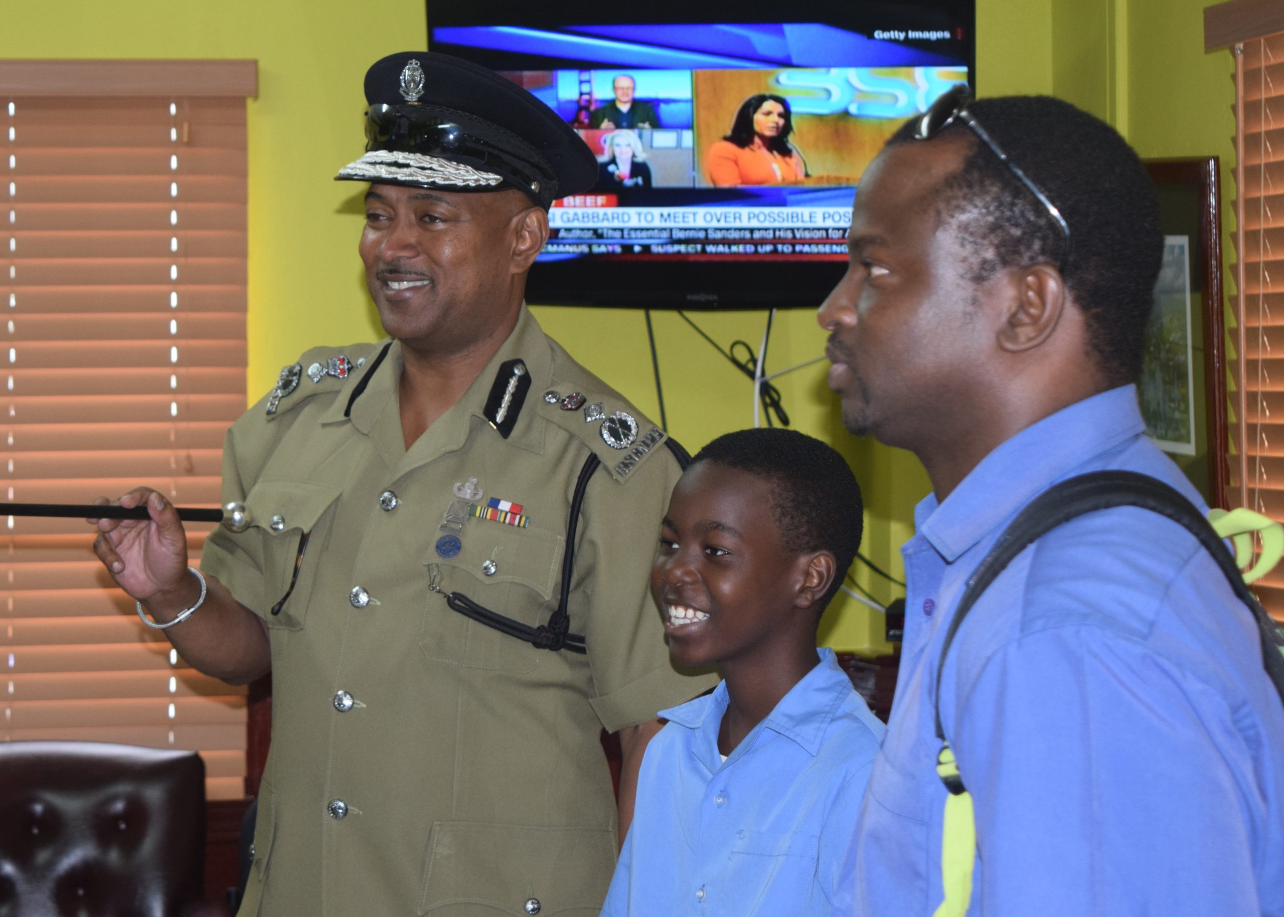 TOP COP HOST TWO TOP STUDENTS FROM SADDLER’S PRIMARY