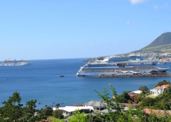 FIVE CRUISE SHIPS, AN UNPRECEDENTED 16, 000 PLUS PASSENGERS ALL IN ONE DAY AT PORT ZANTE