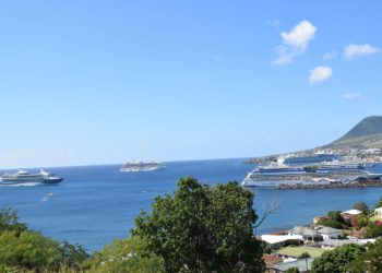 FIVE CRUISE SHIPS, AN UNPRECEDENTED 16, 000 PLUS PASSENGERS ALL IN ONE DAY AT PORT ZANTE