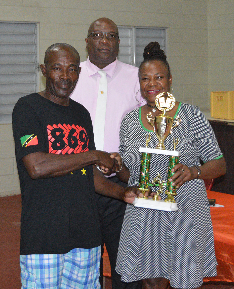 Second placed team accepts trophy