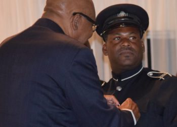 FIVE CONSTABLES PRESENTED WITH QUEEN’S DIAMOND JUBILEE MEDAL