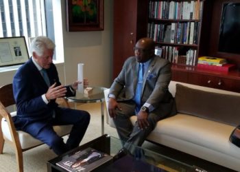 PRIME MINISTER HARRIS DISCUSSES REGIONAL AND GLOBAL ISSUES WITH PRESIDENT CLINTON