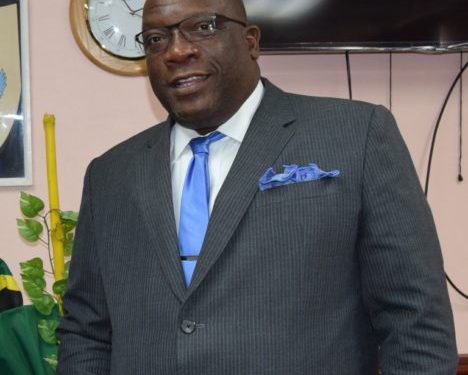 PM HARRIS APPEALS TO PERSONS TO SEEK CAREERS IN LAW ENFORCEMENT