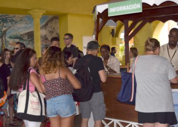 PASSENGER CRUISE SHIPS CONTINUE TO VISIT ST. KITTS AND NEVIS EVEN DURING OFF SEASON