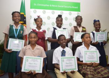 SCHOLARSHIP AWARDEES ENCOURAGED TO CONTINUE WORKING EXCEPTIONALLY WELL