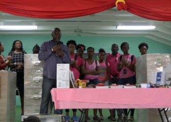 CAYON PRIMARY AND HIGH SCHOOLS RECEIVE GENEROUS DONATIONS