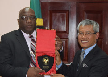 ST. KITTS AND NEVIS AND THE REPUBLIC OF INDONESIA PLEDGE TO ESTABLISH CLOSER TIES
