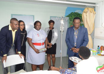 GOVERNMENT OFFICIALS BRING JOY TO PATIENTS AT JNF HOSPITAL