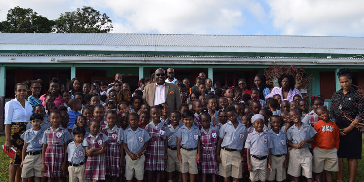 PRIME MINISTER HARRIS SPREADS JOY AND PROMOTES UNITY, AS HE SPENDS HIS DAY AMONGST HIS CONSTITUENTS