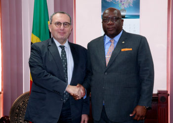 ST. KITTS AND NEVIS GOVERNMENT OUTLINES MAJOR AREAS OF CONCERN WITH EUROPEAN COMMISSION OFFICIALS   