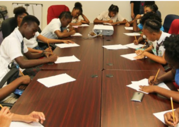 Students Vie to Be New Junior Minister of Tourism