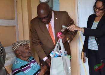 ELDEST MALE IN THE FEDERATION, EDWARD BAILEY, 102, RECEIVES VISIT FROM DELEGATION LED BY PM HARRIS