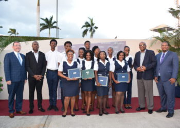 ELEVEN CFBC STUDENTS RECEIVE ROSS UNIVERSITY SCHOOL OF VETERINARY MEDICINE (RUSVM) SCHOLARSHIP PROGRAMME AWARD   