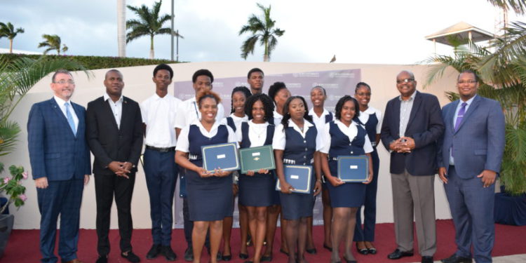 ELEVEN CFBC STUDENTS RECEIVE ROSS UNIVERSITY SCHOOL OF VETERINARY MEDICINE (RUSVM) SCHOLARSHIP PROGRAMME AWARD