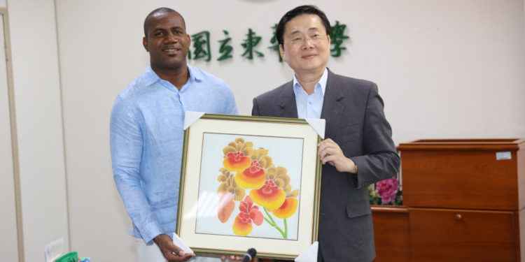 DEPUTY PRIME MINISTER RICHARDS, ALONG WITH FIVE MEMBER DELEGATION, VISITS NATIONALS STUDYING IN ROC (TAIWAN)