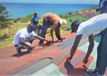 GOVERNMENT’S ISLAND-WIDE WORK TO ASSIST HOMEOWNERS IN REPAIRING HURRICANE-DAMAGED ROOFS CONTINUES APACE