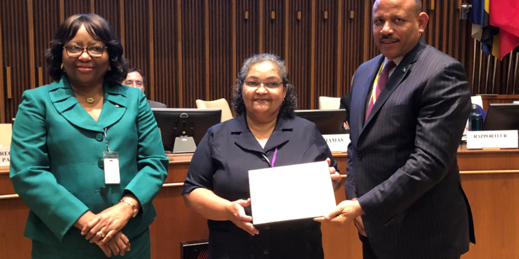 Belizean Health Official Receives 2018 PAHO Award  for Health Service Management and Leadership