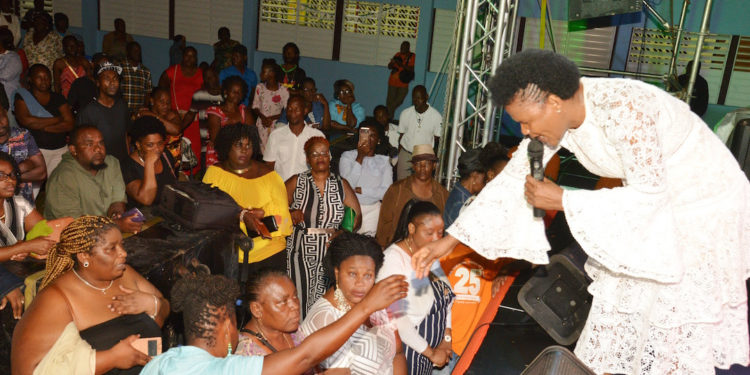 MINISTER MARION HALL DELIVERS UPLIFTING PERFORMANCE AT PM HARRIS’ 25TH ANNIVERSARY GOSPEL CONCERT
