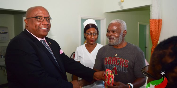 PM HARRIS AND SENIOR GOVERNMENT OFFICIALS SPREAD GOOD TIDINGS AND CHEER AT THE MARY CHARLES HOSPITAL IN MOLINEUX