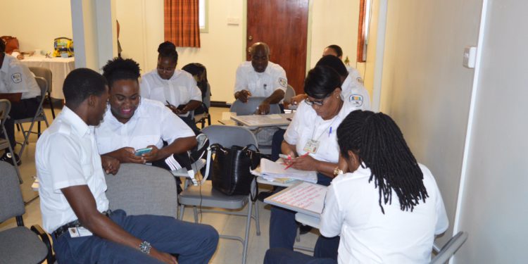 EMTs IN ST. KITTS – NEVIS SHOW APPRECIATION FOR THE MINISTRY OF HEALTH’s FUNDED EMS TRAINING COURSE