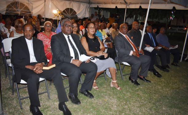 GOVERNMENT AND CHURCH LEADERS RING IN THE CHRISTMAS SEASON WITH TREE LIGHTING CEREMONY