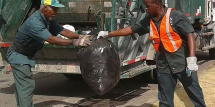 GARBAGE COLLECTORS SHOULD BE PRAISED FOR THEIR EFFORTS IN KEEPING THE COUNTRY CLEAN
