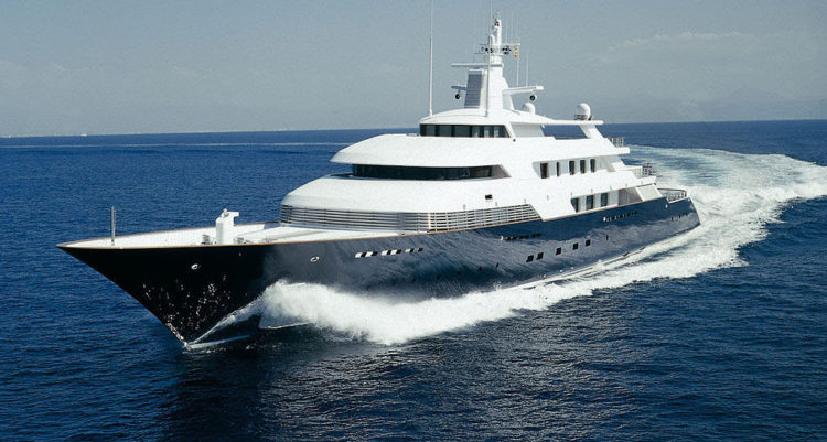 YACHTING INDUSTRY CONTINUES TO GAIN MOMENTUM