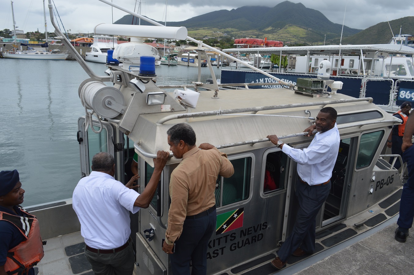 USAID AND 5C’S HAND-OVER IMPORTANT EQUIPMENT TO COLLECT DATA ON CLIMATE CHANGE VULNERABILITY IN THE FEDERATION