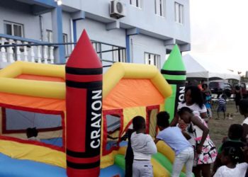 TABERNACLE AND STAPLETON POLICE SOCIALISE WITH AREA RESIDENTS