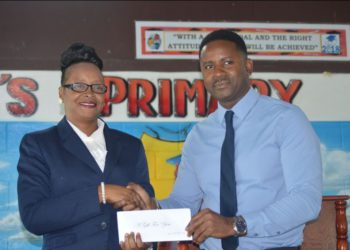 30 YEAR EDUCATOR, AVERIL GUMBS, RECEIVES NATIONAL BANK’S INTERNATIONAL WOMEN’S MONTH AWARD