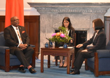 ST. KITTS AND NEVIS’ PRIME MINISTER HARRIS HONOURED WITH 19-GUN MILITARY SALUTE AT TAIWAN’S PRESIDENTIAL PALACE