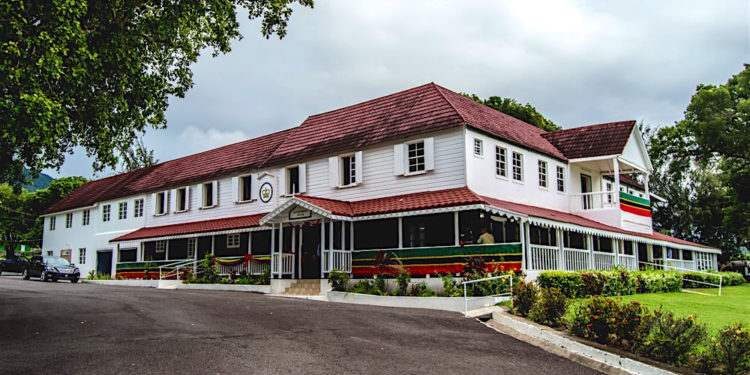 SEVERAL AMBASSADORS PRESENT CREDENTIALS TO H.E. THE GOVERNOR GENERAL OF ST. KITTS AND NEVIS