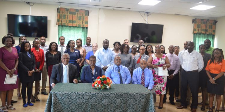 MINISTRY OF LABOUR AWARDS LOCAL BUSINESSES AND EMPLOYEES FOR BEST PRACTICES IN OCCUPATIONAL SAFETY AND HEALTH