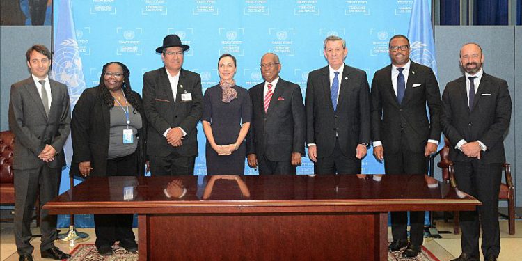 St Kitts and Nevis Foreign Minister signs Escazú Agreement   