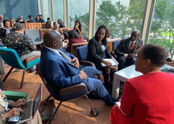 PM HARRIS DISCUSSES SMALL ISLAND DEVELOPING STATES  WITH THE SECRETARY-GENERAL OF THE COMMONWEALTH