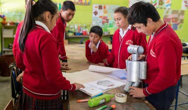 PAHO urges the health and education sectors to work together to create healthy schools   