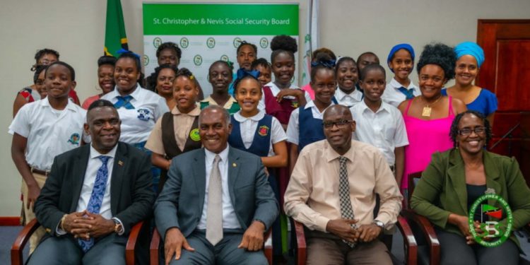 ELEVEN MORE STUDENTS BENEFIT FROM    THE SUSANNA LEE HIGH SCHOOL SCHOLARSHIP AWARD