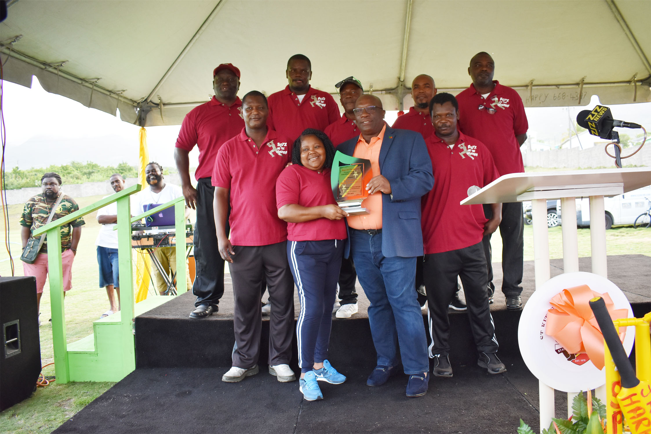 James ‘Heads’ Harris was an unsung hero whose life should be an example to young sports stars, says PM Harris