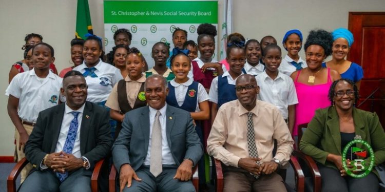 ELEVEN MORE STUDENTS BENEFIT FROM    THE SUSANNA LEE HIGH SCHOOL SCHOLARSHIP AWARD