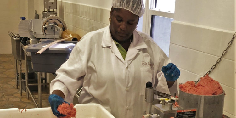 Saint Kitts and Nevis bets on sustainable livestock production