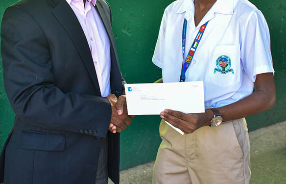 AMAL VASU RECOGNIZED FOR EFFORTS TO HIGHLIGHT DETRIMENTS OF PLASTIC POLLUTION AS PART OF REGIONAL COMPETITION