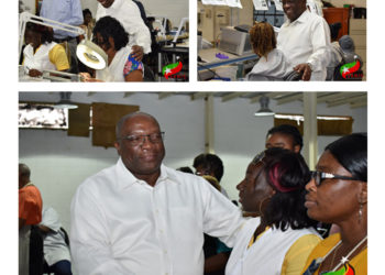 PM HARRIS ENGAGES WITH MANUFACTURING WORKERS AND APPRECIATES THEIR HARD WORK AND DEDICATION