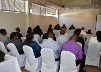 ST. KITTS-NEVIS GOVERNMENT HOLDS HIGH LEVEL DISCUSSIONS WITH CHAMBER OFFICIALS