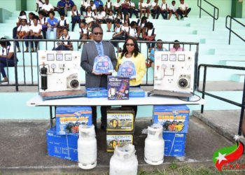 DEPARTMENT OF ENVIRONMENT HANDS OVER CRITICAL EQUIPMENT TO REFRIGERATION AND AIR-CONDITIONING DEPARTMENT AT CFBC
