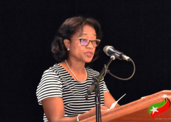 BORDERS WILL OPEN ON OCTOBER 31 IN PHASED APPROACH, SAYS CHIEF MEDICAL OFFICER