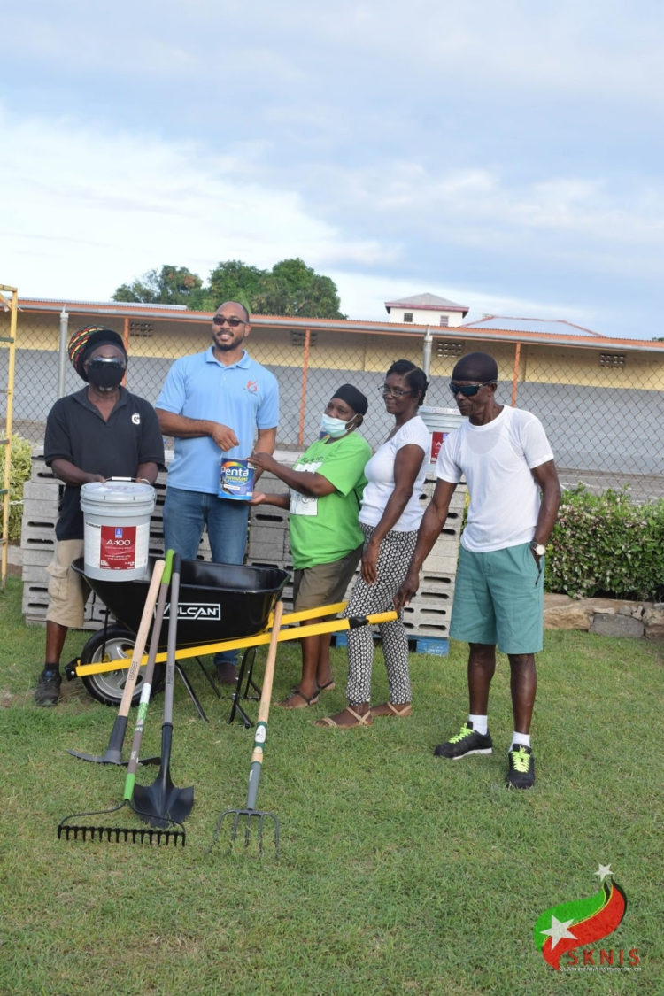 DORSET PARK COMMITTEE RECEIVES BUILDING MATERIALS AND GARDENING EQUIPMENT FROM MINISTER POWELL