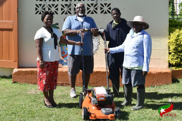 GOVERNOR GENERAL DONATES LAWNMOWER TO DORSET PARK COMMITTEE