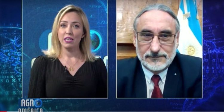 Argentina’s Minister of Agriculture, Luis Basterra, calls for urgent global debate on payment for environmental services